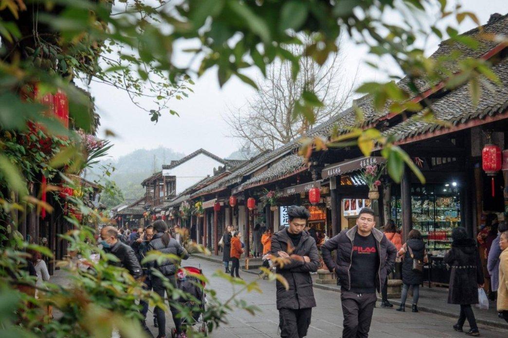 《科目三》或上春晚冲上热搜，网友吵疯了......